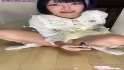 ショートの女の子のアナオナ