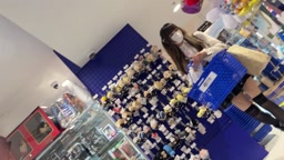 逆さ　かわいいツインテ