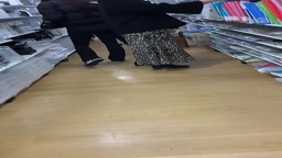 ピチピチタイツ？若ママ👩尻🍑