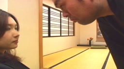 綺麗な記者・渡瀬晶002