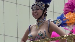 サンバ5 胸の形まるわかり