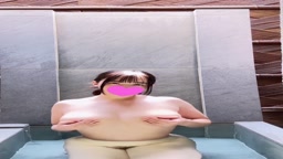 かなん15 露天風呂で立ちバックおな