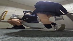 女子●生おしっこ