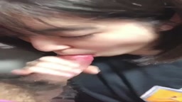 顔クソ可愛い子の初々しいフェラ2