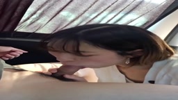 クールビューティー美容師の車内