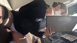 撮影会_レンタカー従業員のパンチラ