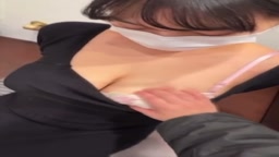 爆乳　イタズラ　垂れ乳