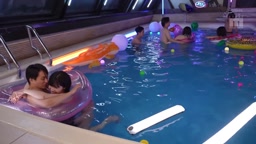 -Short-ナイトプールで彼女の親友の逆NTR 超肉食なエロがり美女の誘惑に我慢できず中出し浮気～石原希望～