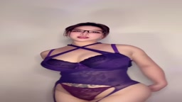 【セクシー自撮り】ムチムチ砂時計ボディの若妻エロ自撮り 2