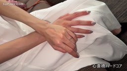 超お金持ちの夫を持つスーパーセレブ 贅沢三昧な強欲爆乳人妻