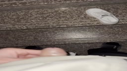 精液射在美女鞋子里