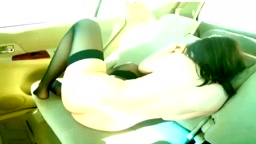 車内でセフレの女子大生さんと❤︎