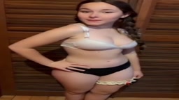 Adolescente en Bikini 3