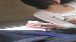 ちっぱい手コキ