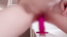 ディルド　潮吹き　オナニー