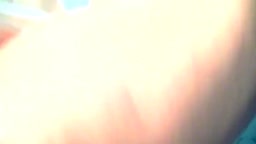 Die freche Überraschung einer deutschen Ehefrau mit großen Titten im Badezimmer