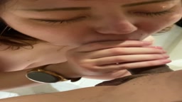 人妻の全力フェラ