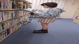 爆乳　下からアングル