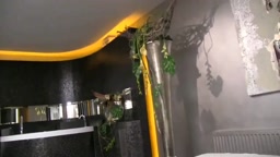 Deutsche Amateur-Blondine in Dolce Vita: Saugen und Ficken