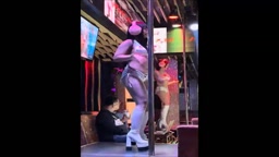 Asian Women Dancing BIG LONG BOOTS  長靴  女性