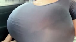 爆乳