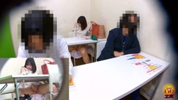 こんなところで!?人前で欲情してしまった女子たちの極秘性処理オナニー