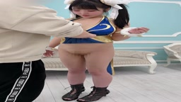 乙葉らら　手マン潮吹き