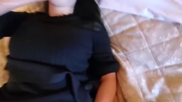 子持ちぽっちゃり巨乳人妻