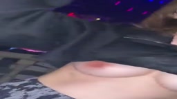 クラブで酔っ払って自ら、、