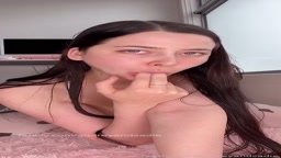 海外　潮吹きオナニー