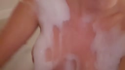 Deutsches Teenie-Badewannenmasturbation ASMR