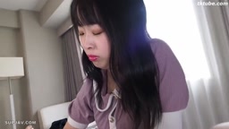 デカ乳輪の幼妻