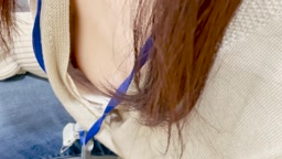 胸チラ