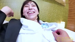 黒髪ショートで純朴そうにみえてエッチ大好きなギャップ女子にスーツ着せてイカせまくりました