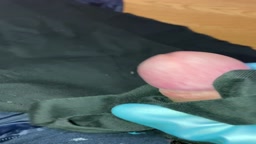 バイト仲間エプロンに大量ぶっかけ