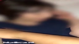 個人撮影！息子に電話中に他人棒はめられる人妻、最後は中出し