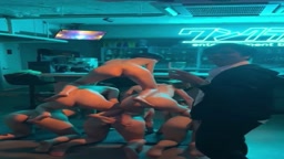 全裸シャンパンタワー　full