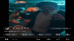 全裸シャンパンタワー