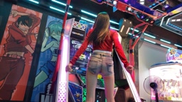 Voyeur dancing 4