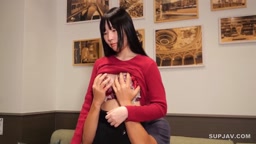 美巨乳地味