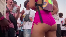 Candid ass 813