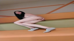 Chica se muestra