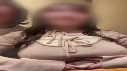 店内露出　ノリのいいエロすぎる美巨乳持ちのガキ