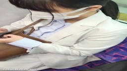顔も雰囲気も齋〇飛〇似の巨乳-5 上だけ痴〇.カットver