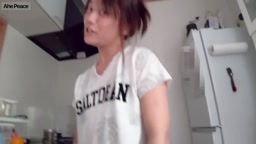 個人撮影　人妻セフレの自宅キッチンでハメ撮り