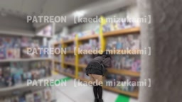 女装露出 リサイクルショップ露出