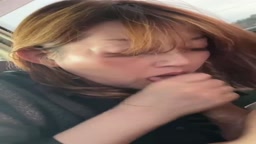 車内F 清潔感のある熟女