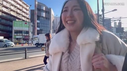 19歳昨年まで原液だった元チア部の生ハメ3連発！軟体BODYの雑魚マンがまた白目でイキ狂う50分超え濃厚中出しセックス♥