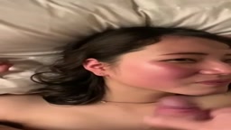 美女顔射