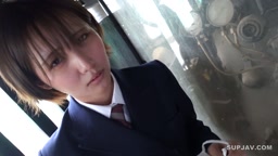 スタイルも見目もいいけど、どこか薄幸そうな女の子